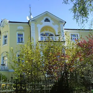 hotel-villa-sonnenstrahl.marianskelaznehotels.net/